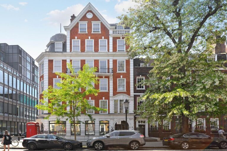 Bedford Row, London, WC1R