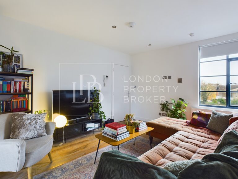 Church Path, London, E11