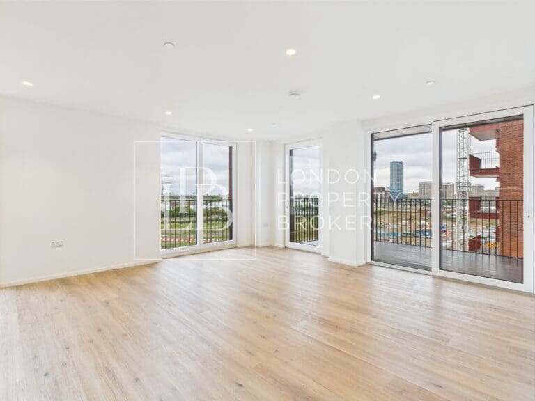 Barnacle House, Heron Wharf, E14