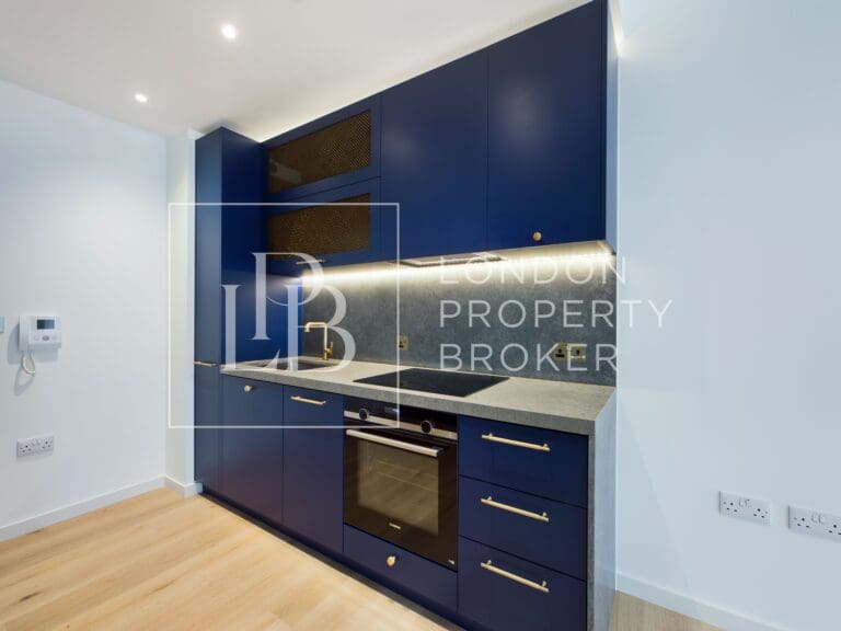 Goodluck Hope Walk, Dulke House, E14