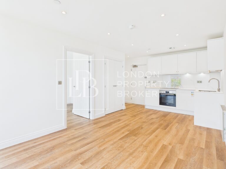 Golden House, Power Closer, GU1