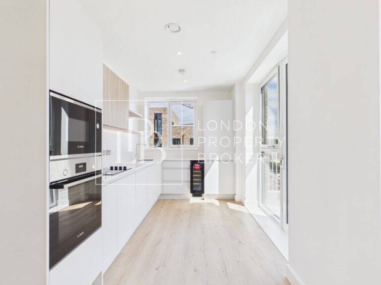 Hollidge House, Lombard Square, SE28